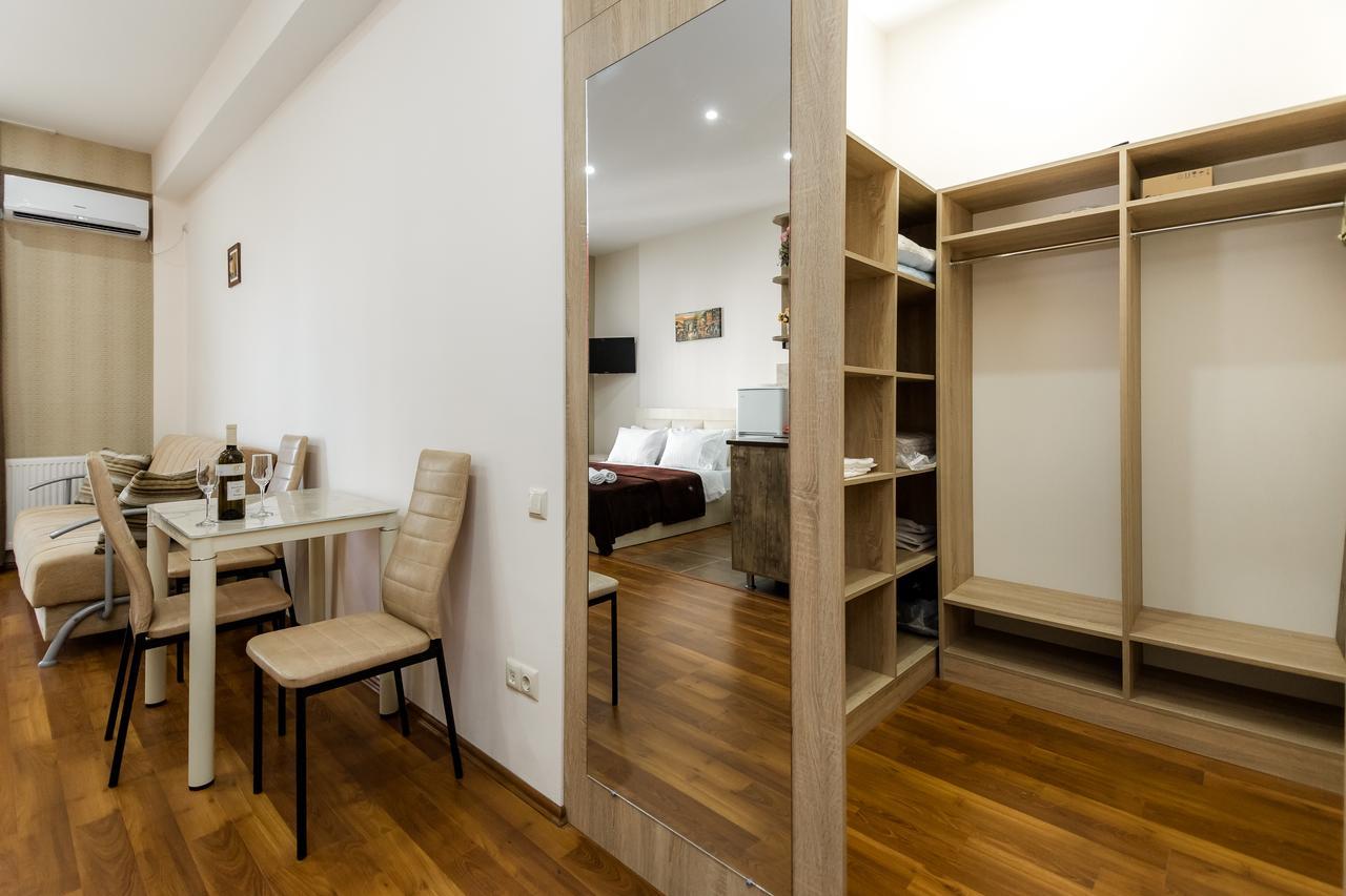 Tbilisi Love Apartment Bagian luar foto